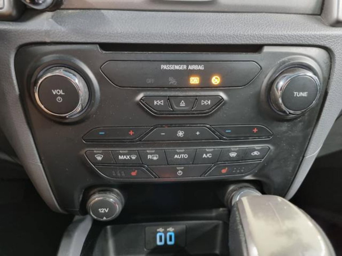 Ford Ranger Pick-up Ranger 2.2 TDCi aut. DC Limited 5pt. (8)