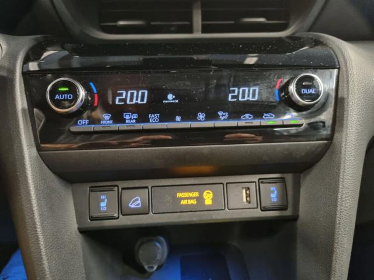 Toyota Yaris Cross 1.5 Hybrid 5p. E-CVT AWD-i Adventure (13)