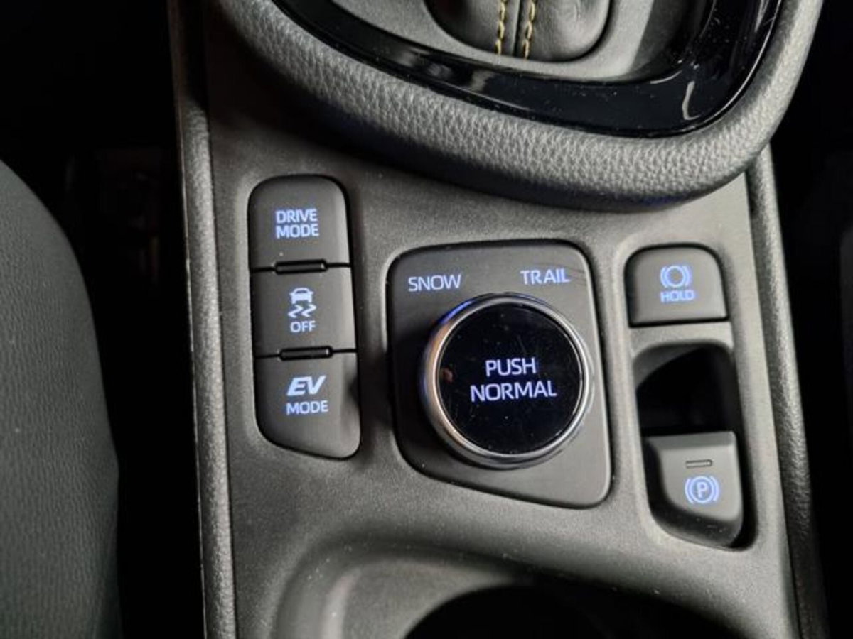 Toyota Yaris Cross 1.5 Hybrid 5p. E-CVT AWD-i Adventure (14)