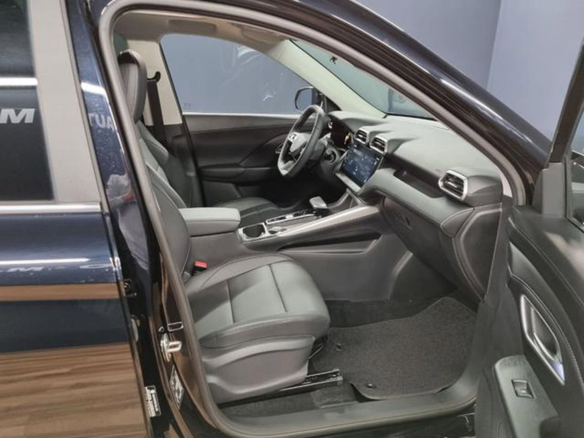 Mg ZS ZS 1.5 Luxury (12)