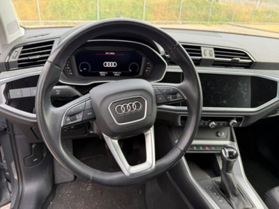 Audi Q3 35 TDI quattro S tronic Business (10)