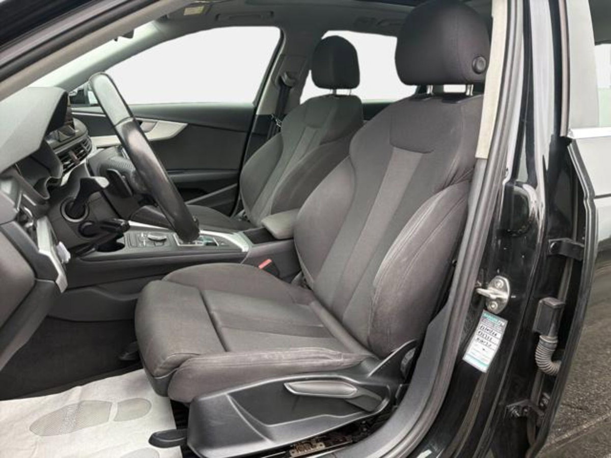 Audi A4 Avant 2.0 TDI 150 CV ultra S tronic (12)