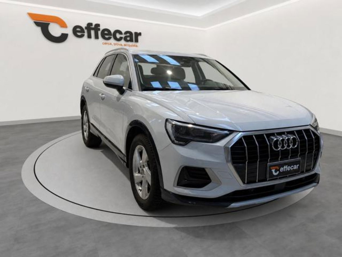 Audi Q3 35 TDI quattro S tronic Business (3)