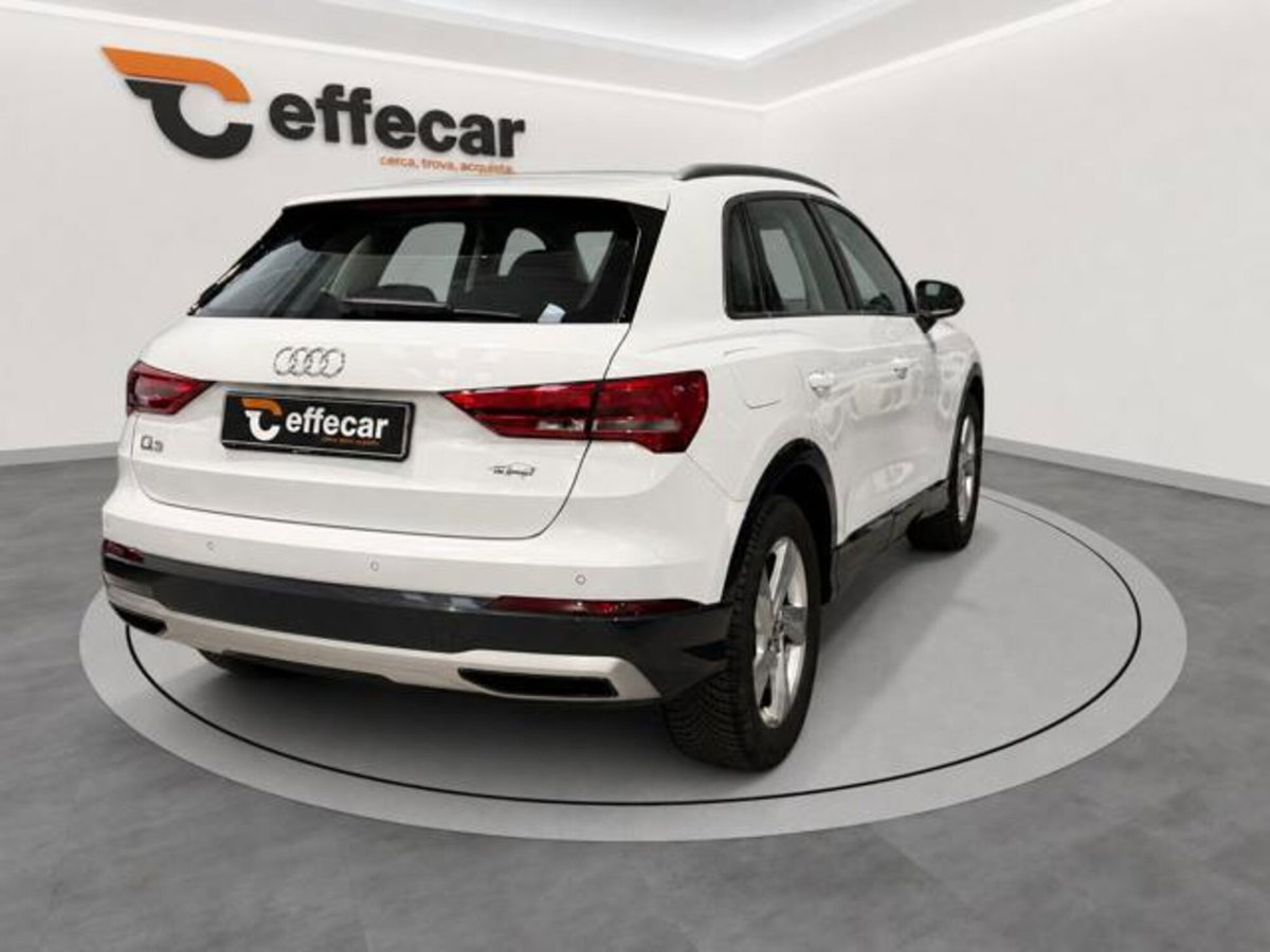 Audi Q3 35 TDI quattro S tronic Business (6)