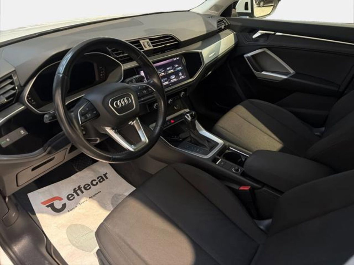 Audi Q3 35 TDI quattro S tronic Business (7)