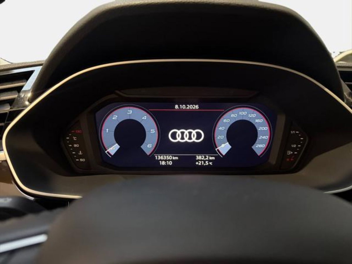 Audi Q3 35 TDI quattro S tronic Business (9)
