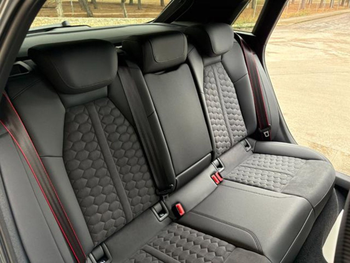 Audi RS 3 Sportback 3 TFSI quattro S tronic (15)