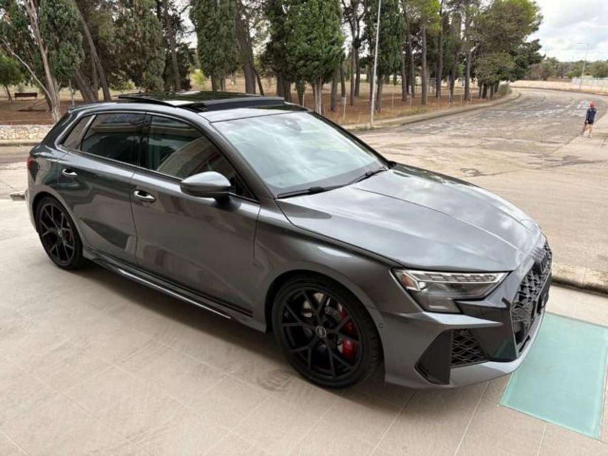 Audi RS 3 Sportback 3 TFSI quattro S tronic (3)