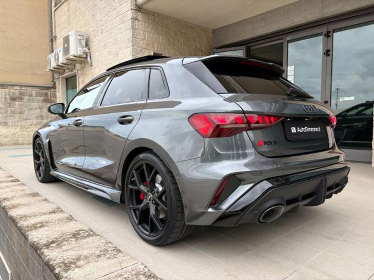 Audi RS 3 Sportback 3 TFSI quattro S tronic (7)