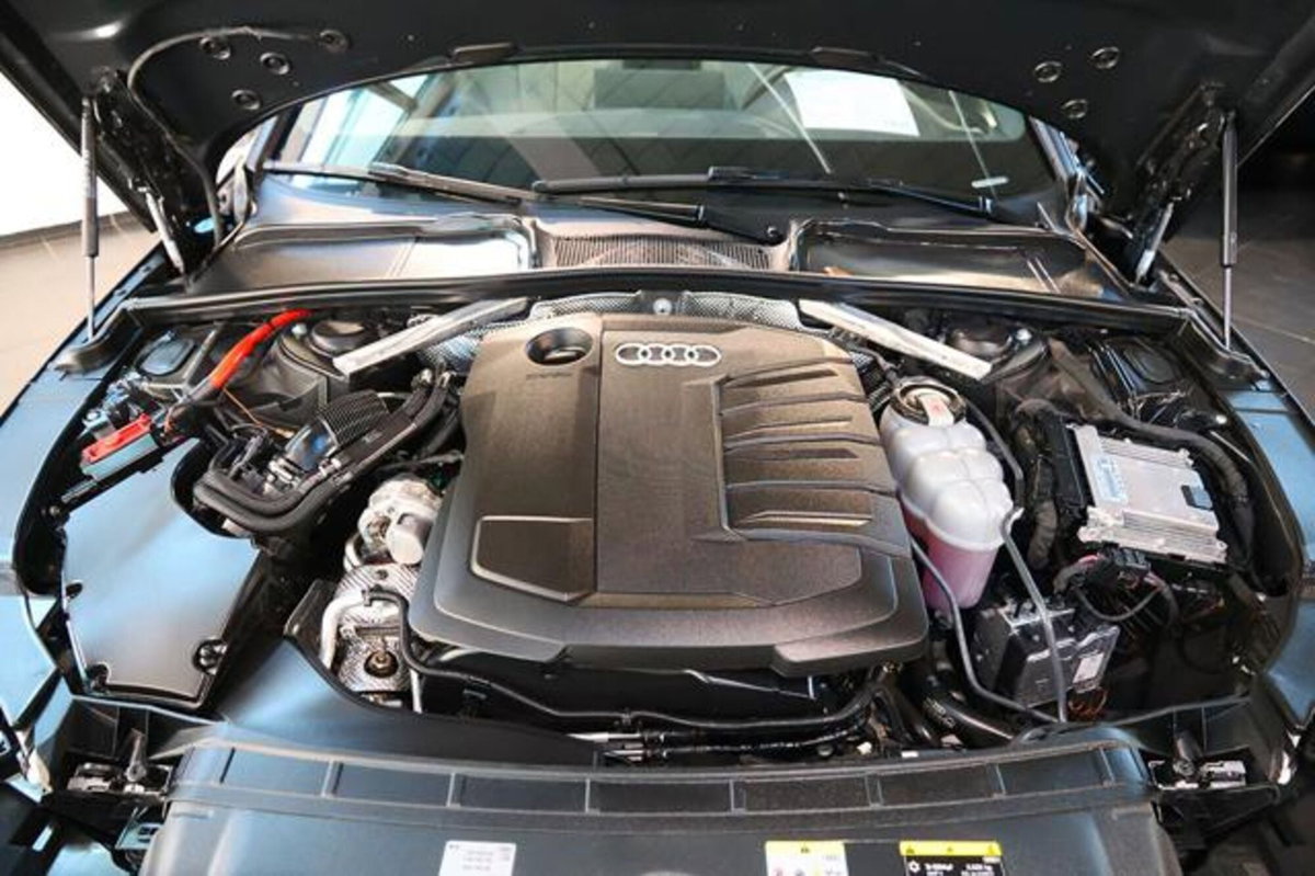 Audi A4 Allroad Allroad 40 2.0 tdi mhev Identity Contrast quattro 204cv s-tronic (11)