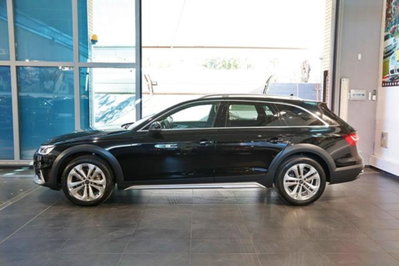 Audi A4 Allroad Allroad 40 2.0 tdi mhev Identity Contrast quattro 204cv s-tronic (3)