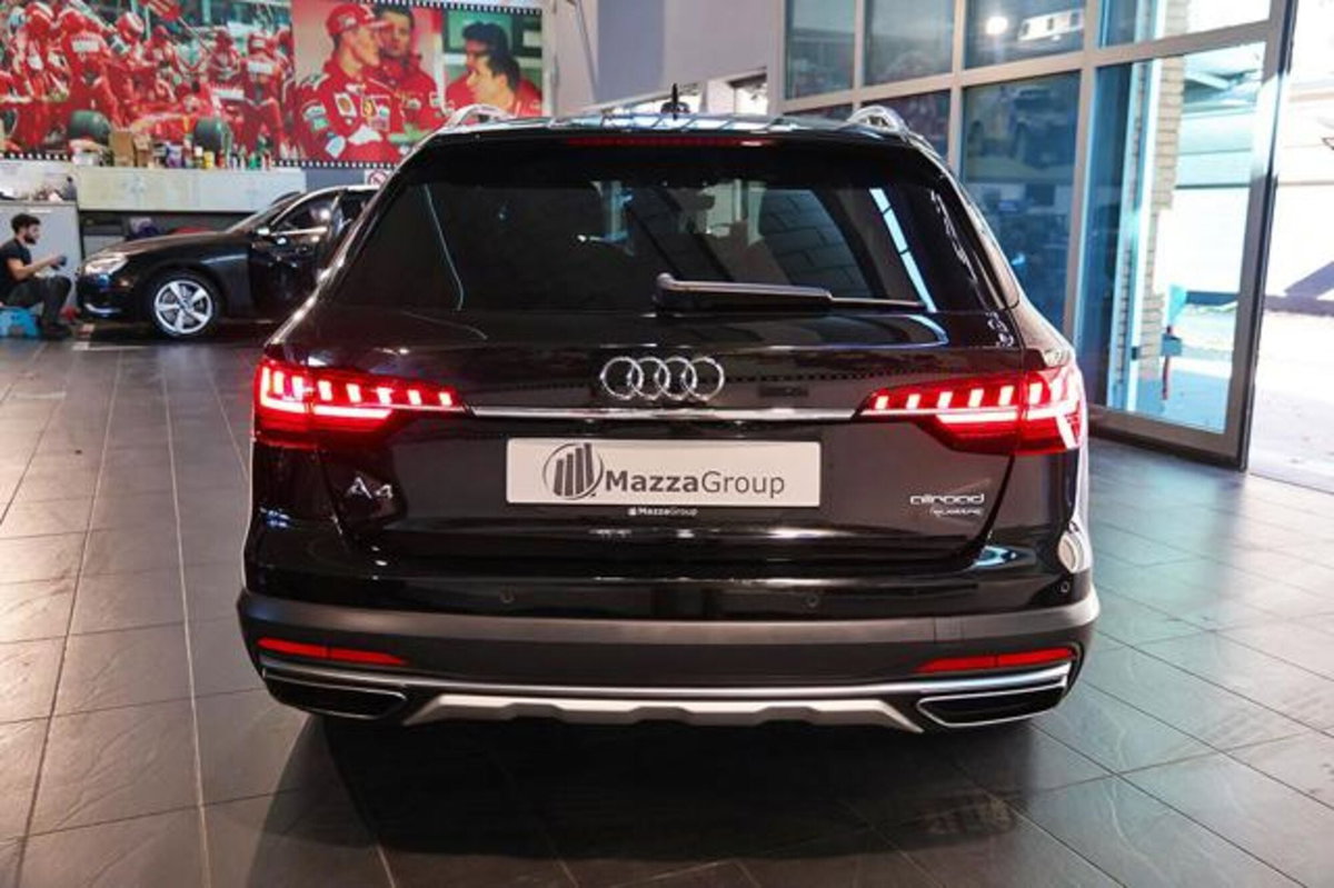 Audi A4 Allroad Allroad 40 2.0 tdi mhev Identity Contrast quattro 204cv s-tronic (8)