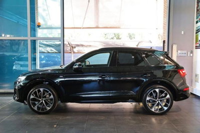Audi Q5 40 2.0 tdi mhev 12V Identity Black quattro s-tronic (3)