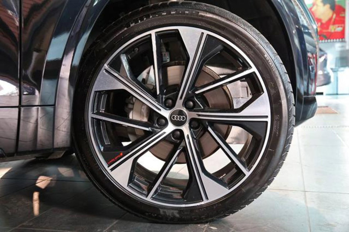 Audi Q5 40 2.0 tdi mhev 12V Identity Black quattro s-tronic (6)