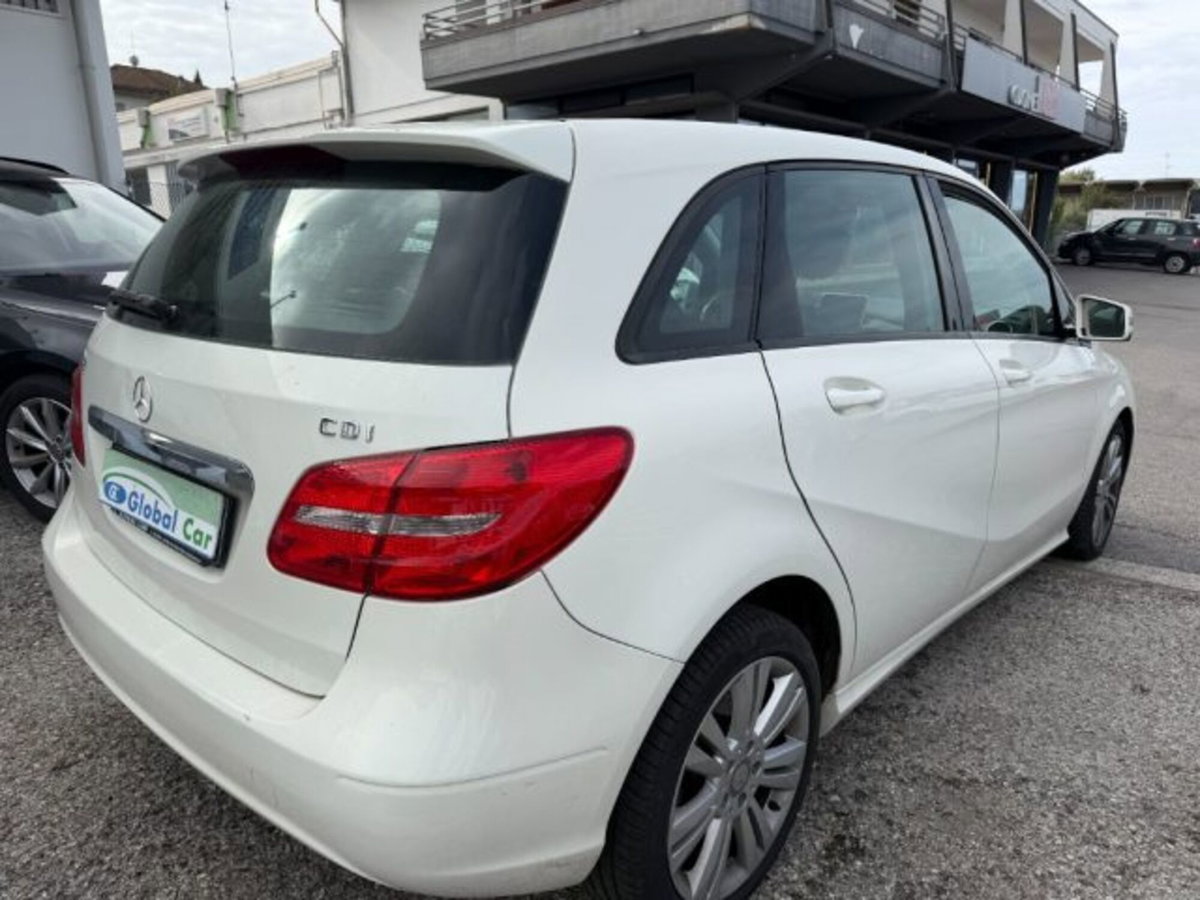 Mercedes-Benz Classe B 180 CDI Executive (4)