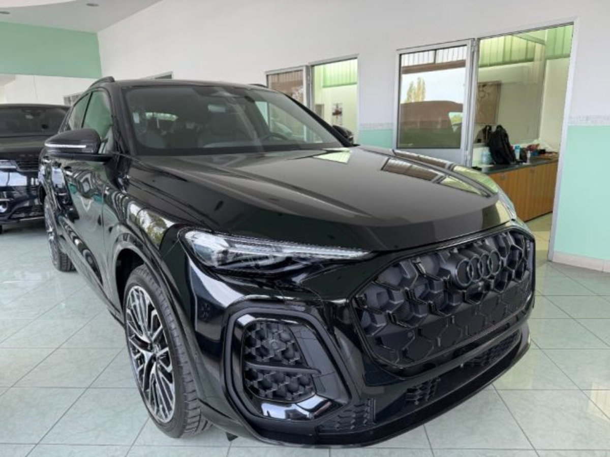 Audi Q5 Sportback 40 2.0 tdi mhev 12V S line Plus quattro s-tronic (2)