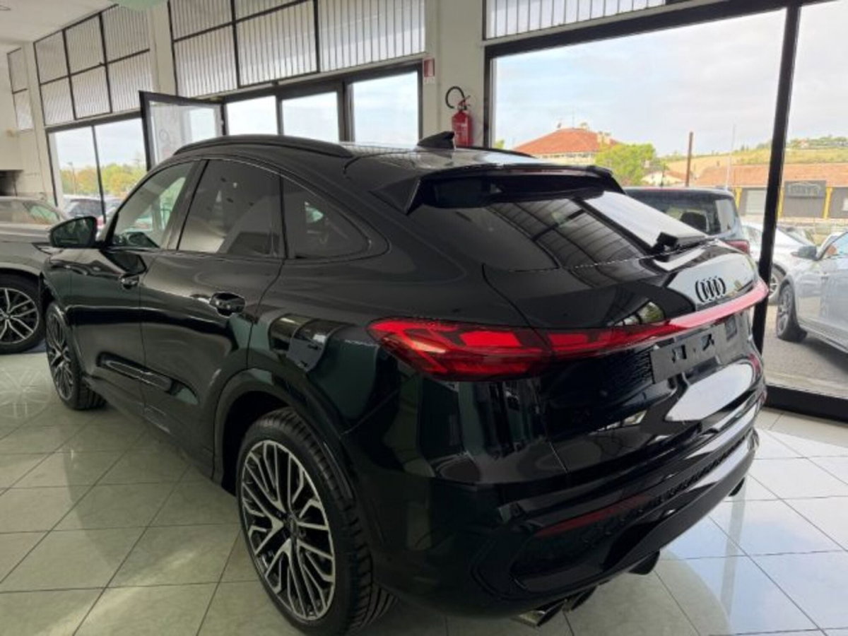 Audi Q5 Sportback 40 2.0 tdi mhev 12V S line Plus quattro s-tronic (4)