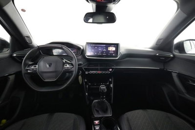 Peugeot 2008 PureTech 100 S&S Allure (3)
