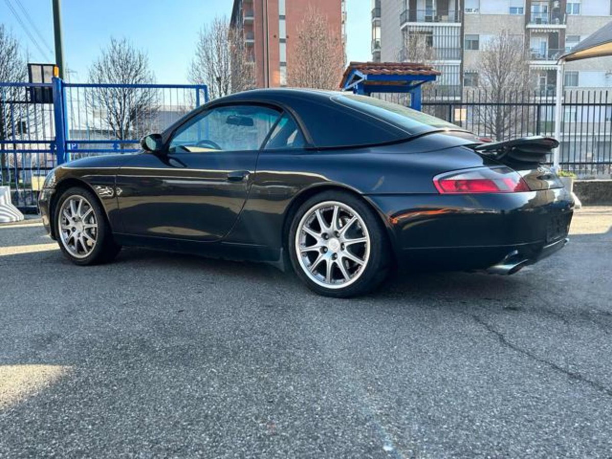 Porsche 911 Cabrio Carrera 4 cat (2)