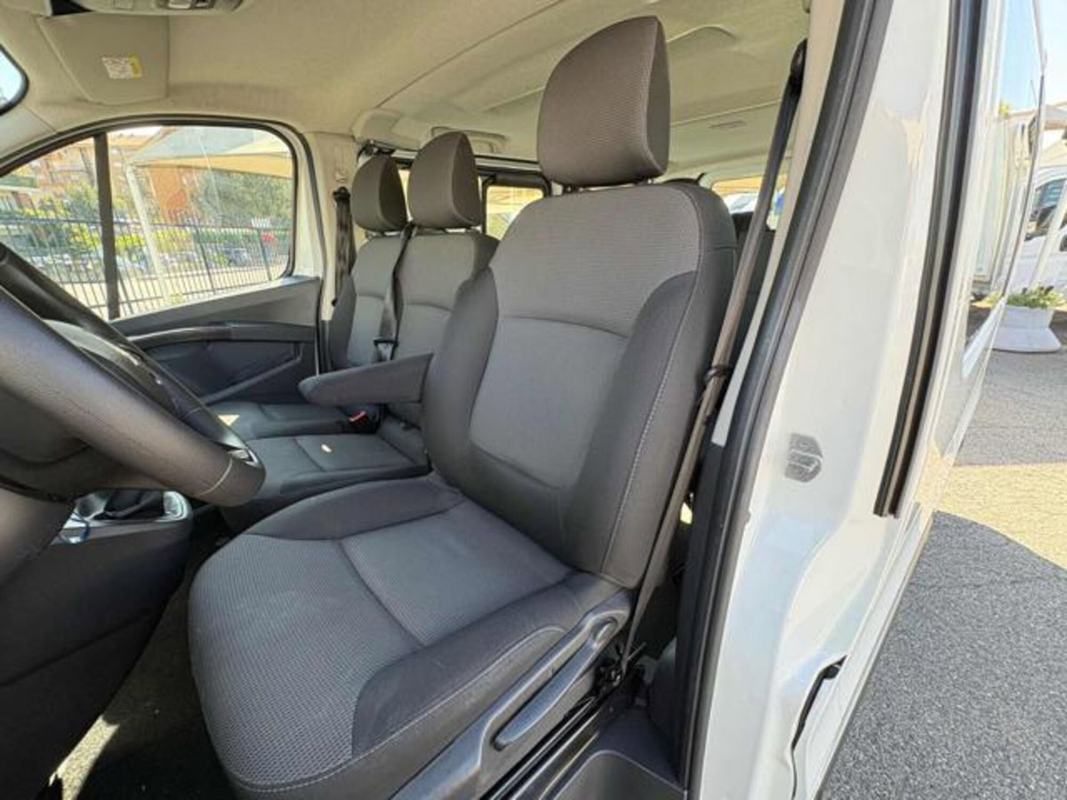 Renault Trafic Furgone BluedCi 150CV EDC PC-TN SpaceClass (15)