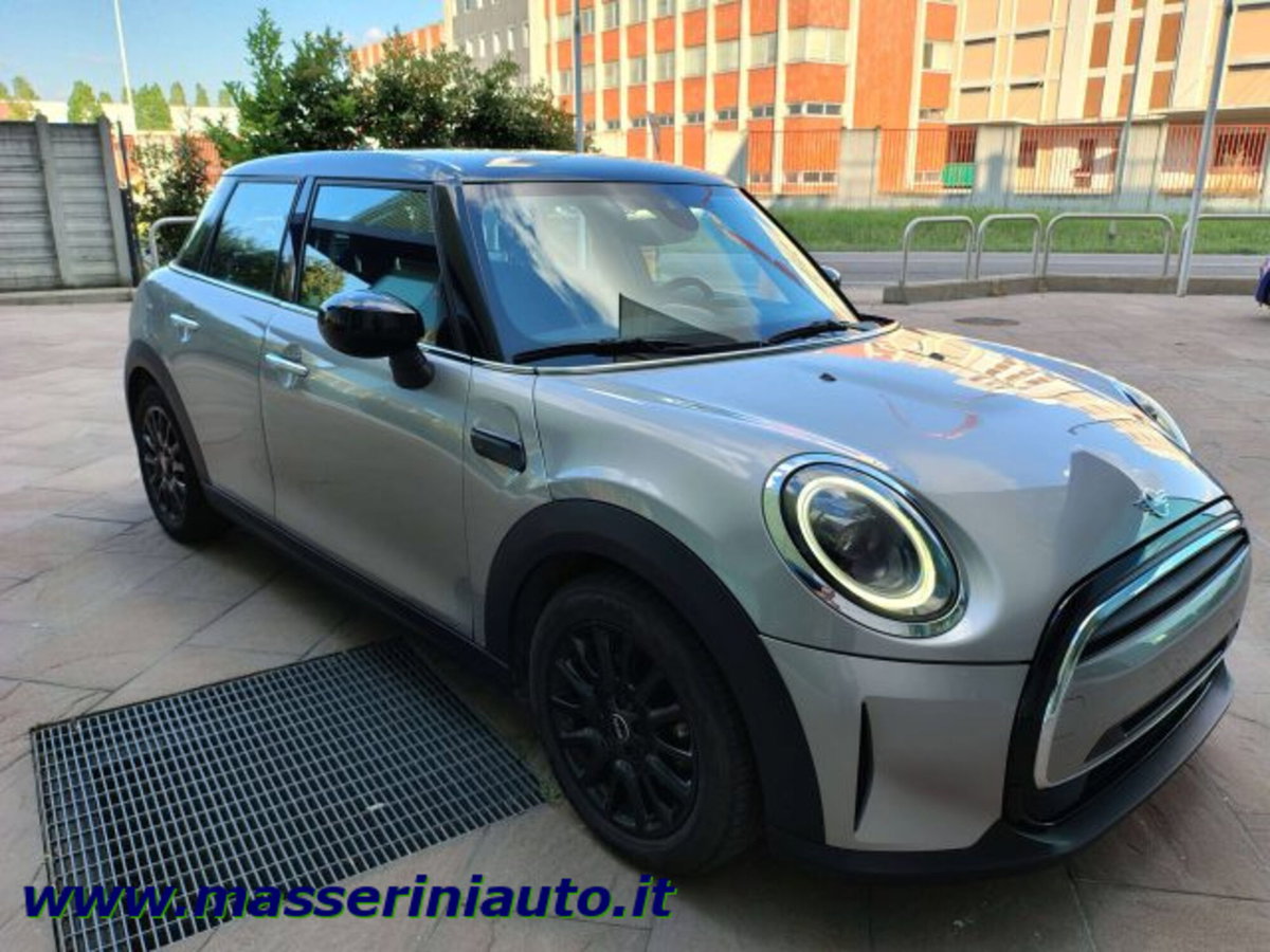 MINI Mini Clubman Clubman 1.5 Cooper Essential auto (7)