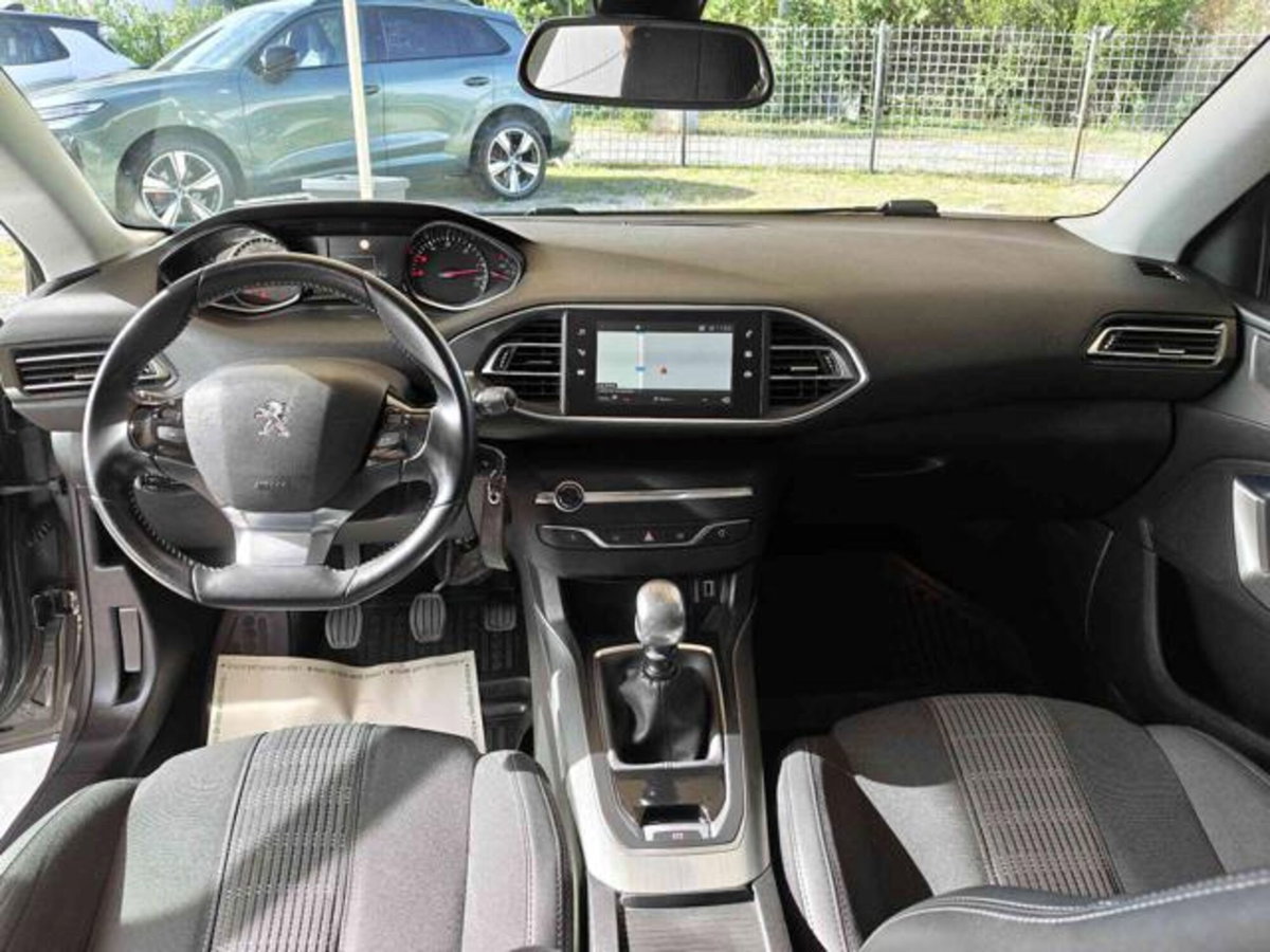 Peugeot 308 SW BlueHDi 130 S&S Allure (8)