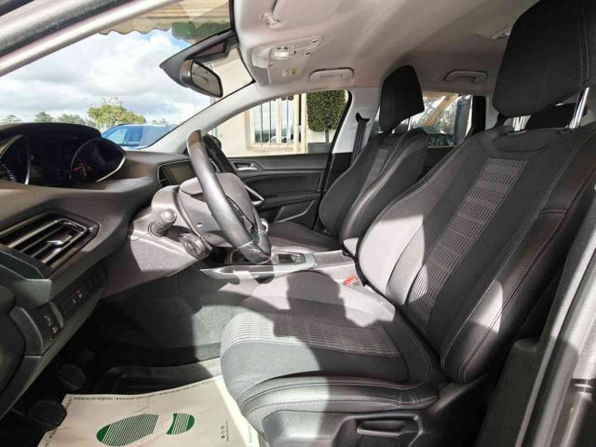 Peugeot 308 SW BlueHDi 130 S&S Allure (9)