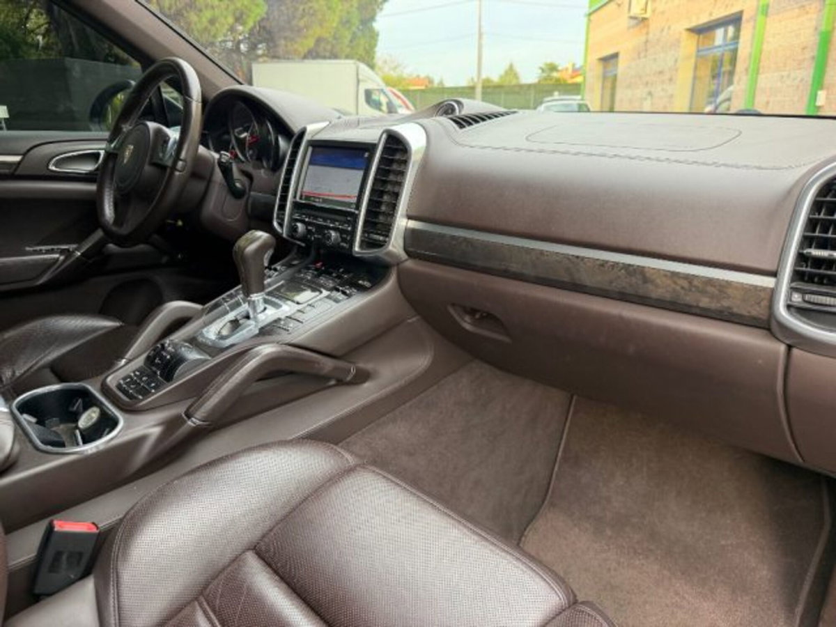 Porsche Cayenne 3.0 Diesel (17)