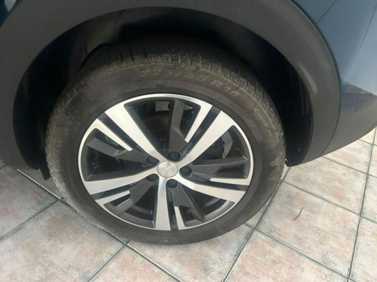 Peugeot 3008 BlueHDi 130 S&S EAT8 Allure Pack (11)