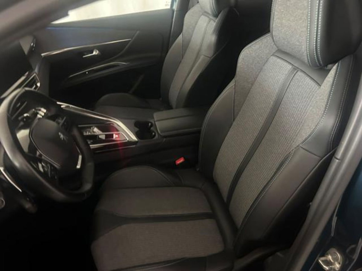 Peugeot 3008 BlueHDi 130 S&S EAT8 Allure Pack (5)