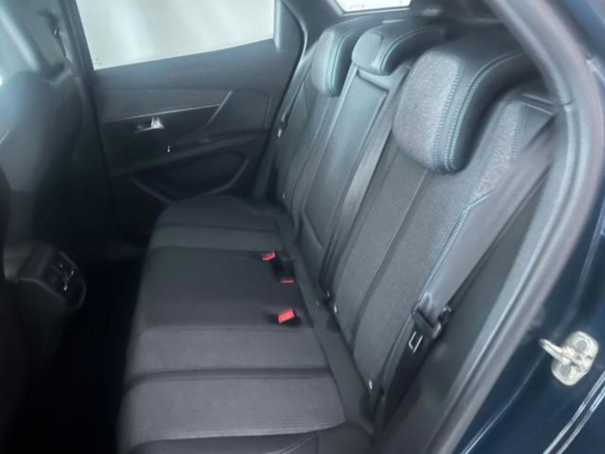 Peugeot 3008 BlueHDi 130 S&S EAT8 Allure Pack (6)