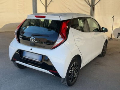 Toyota Aygo Connect 1.0 VVT-i 72 CV 5 porte x-play (4)