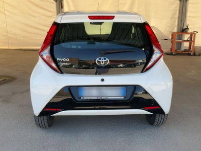 Toyota Aygo Connect 1.0 VVT-i 72 CV 5 porte x-play (5)