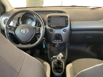 Toyota Aygo Connect 1.0 VVT-i 72 CV 5 porte x-play (9)