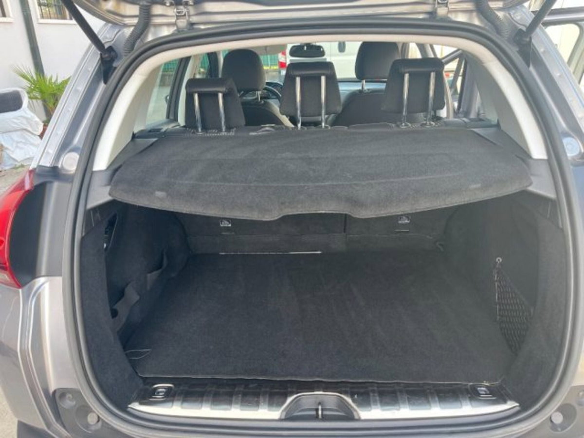 Peugeot 2008 120 S&S Allure (8)