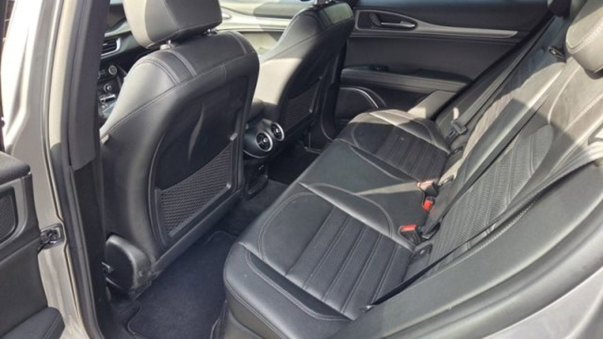 Alfa Romeo Stelvio Stelvio 2.2 Turbodiesel 210 CV AT8 Q4 Veloce (14)