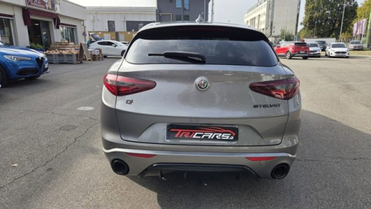 Alfa Romeo Stelvio Stelvio 2.2 Turbodiesel 210 CV AT8 Q4 Veloce (4)