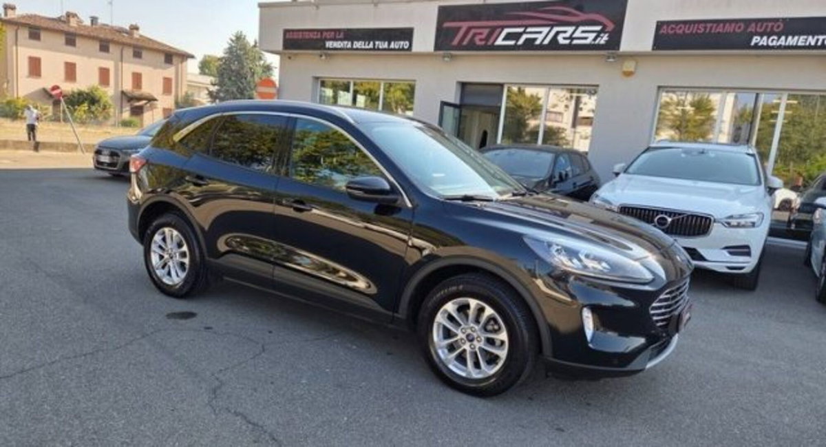 Ford Kuga 1.5 EcoBoost 150 CV 2WD Titanium X (2)