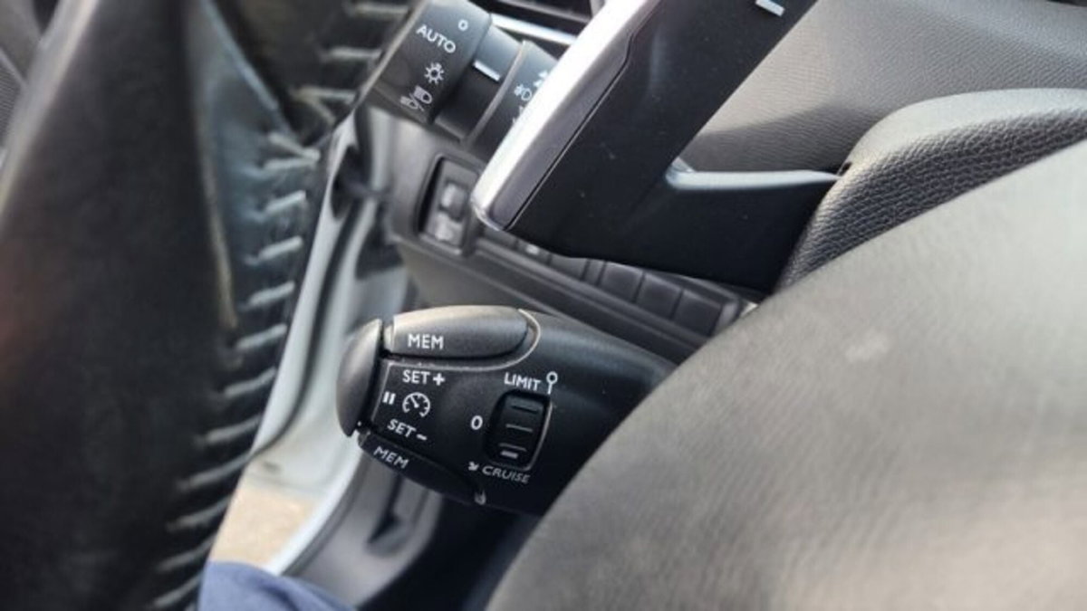 Peugeot 308 SW 1.5 bluehdi Business s&s 130cv eat8 (15)
