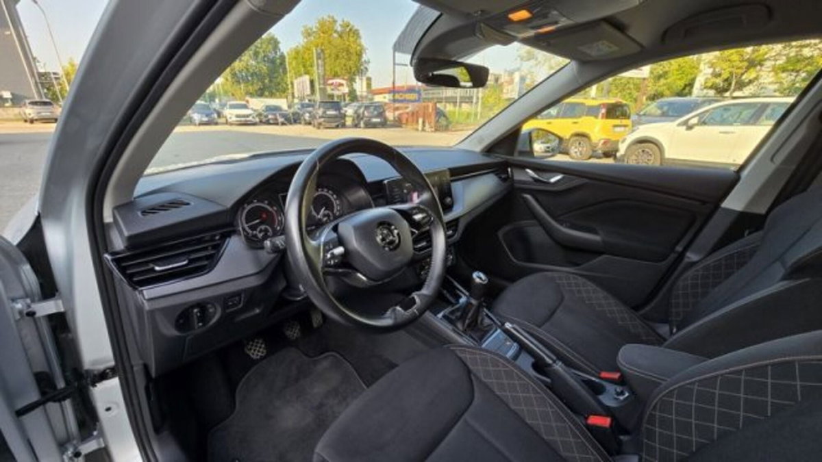 Skoda Kamiq 1.0 TSI Ambition (7)