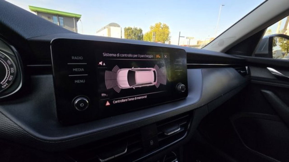 Skoda Kamiq 1.0 TSI Ambition (9)