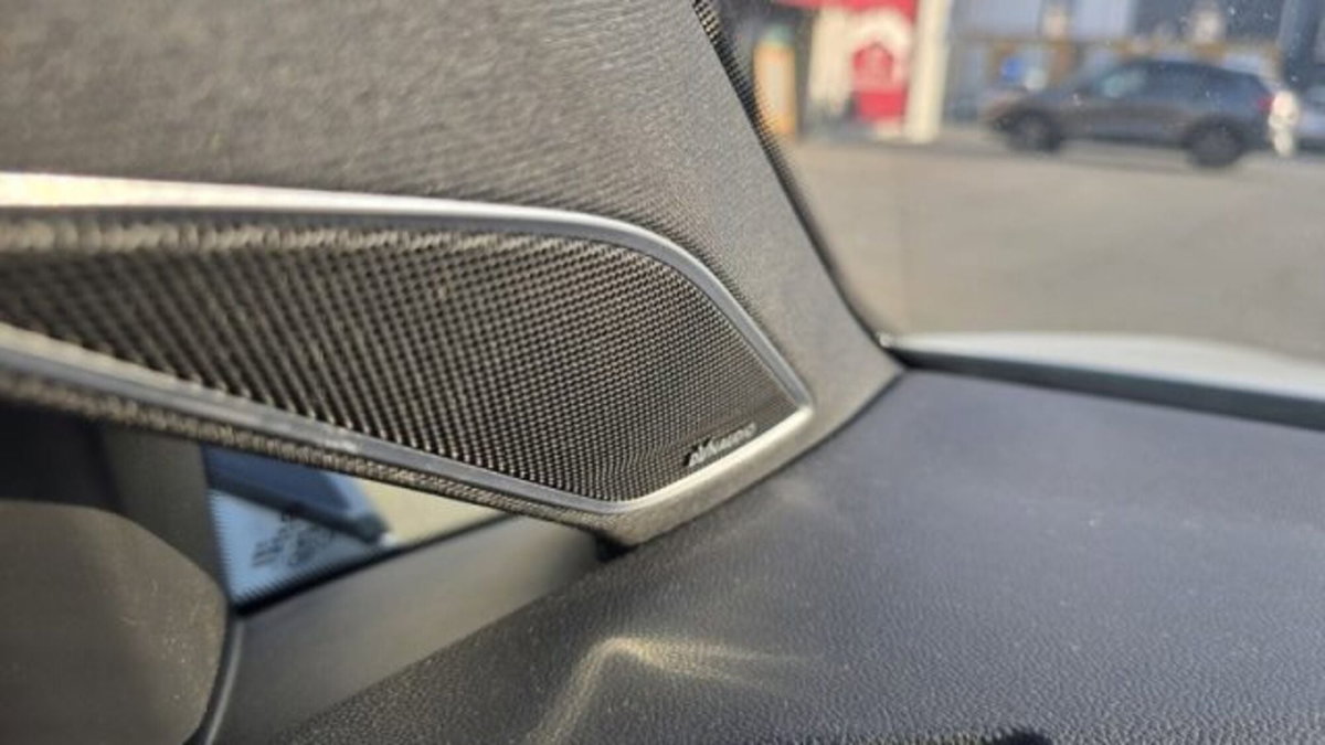 Volkswagen Golf 2.0 tsi GTI MT Ultimate 245cv (11)