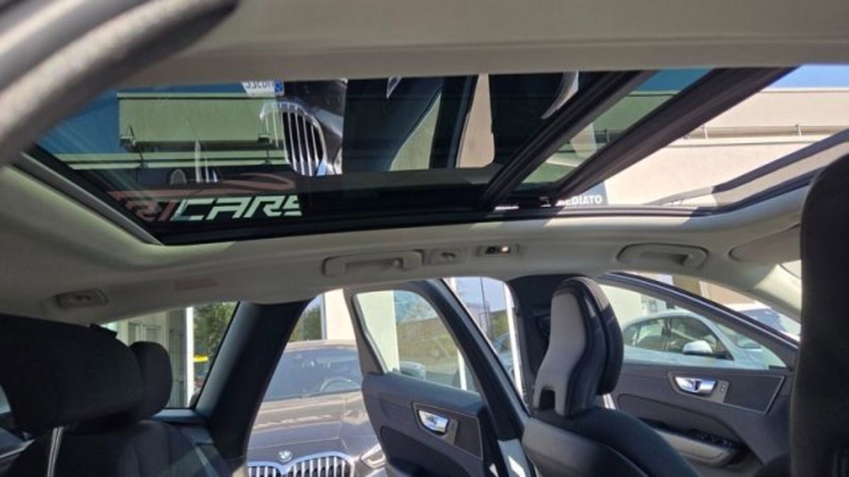 Volvo XC60 T6 Recharge AWD Plug-in Hybrid Inscription (17)