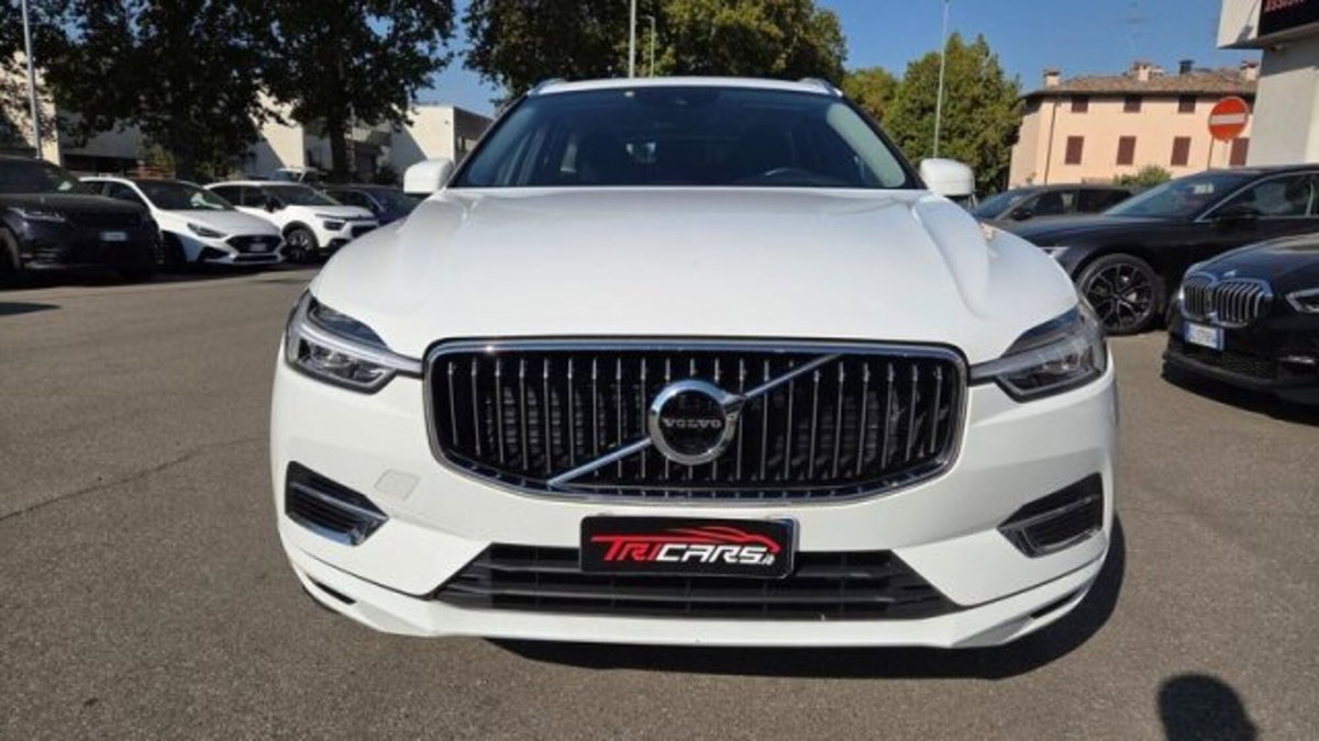 Volvo XC60 T6 Recharge AWD Plug-in Hybrid Inscription (2)
