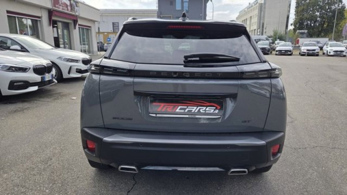 Peugeot 2008 PureTech 130 S&S EAT8 GT Pack (5)
