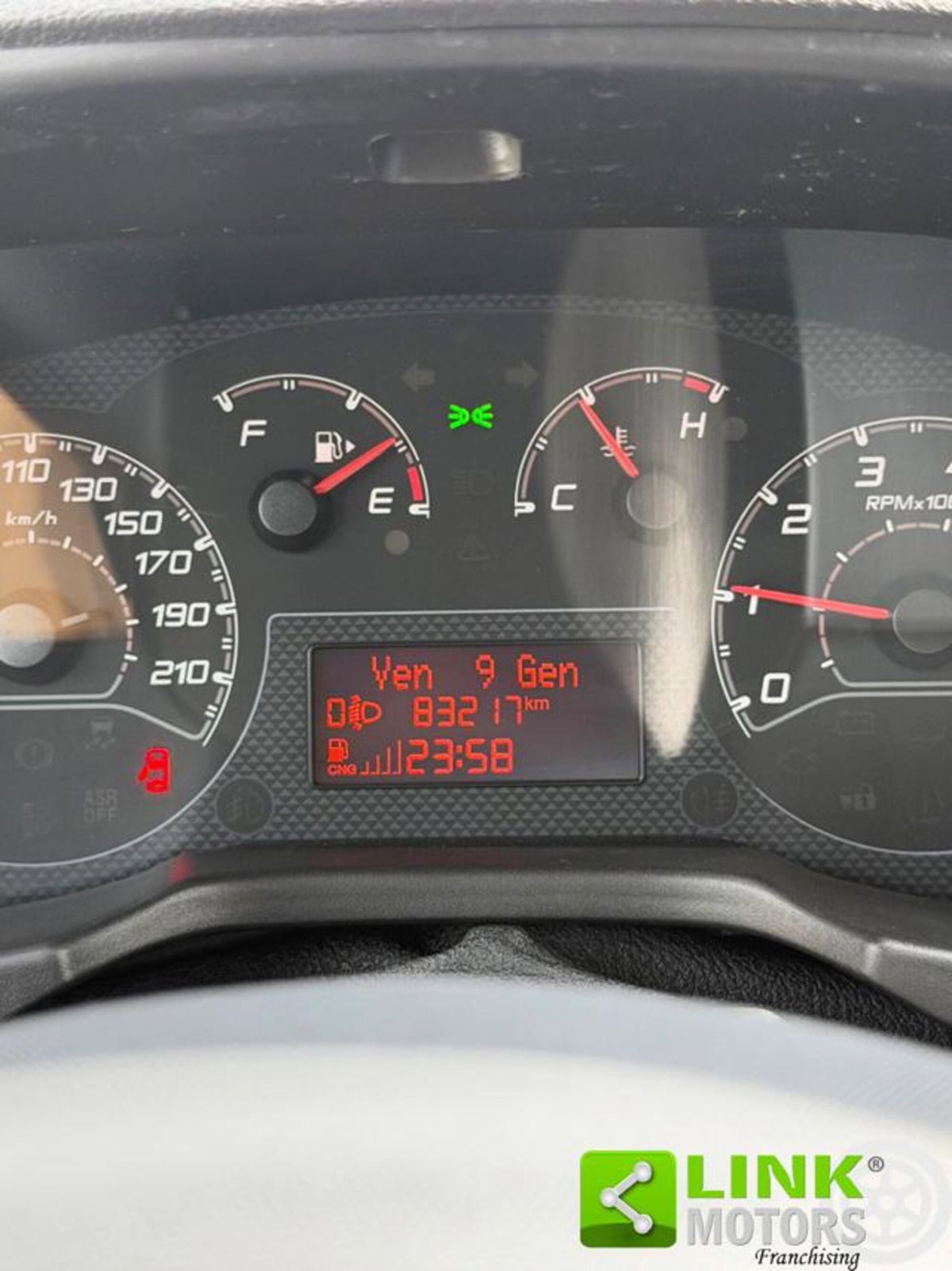 Fiat Fiorino 1.4 8V CNG 70CV Cargo SX (11)