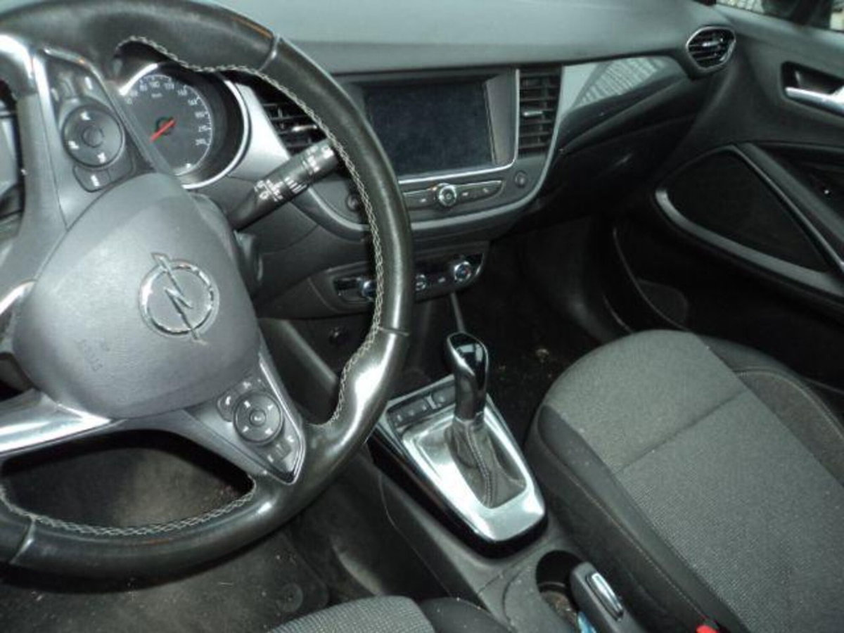 Opel Crossland 1.5 ECOTEC D 120 CV Start&Stop aut. Design & Tech (6)