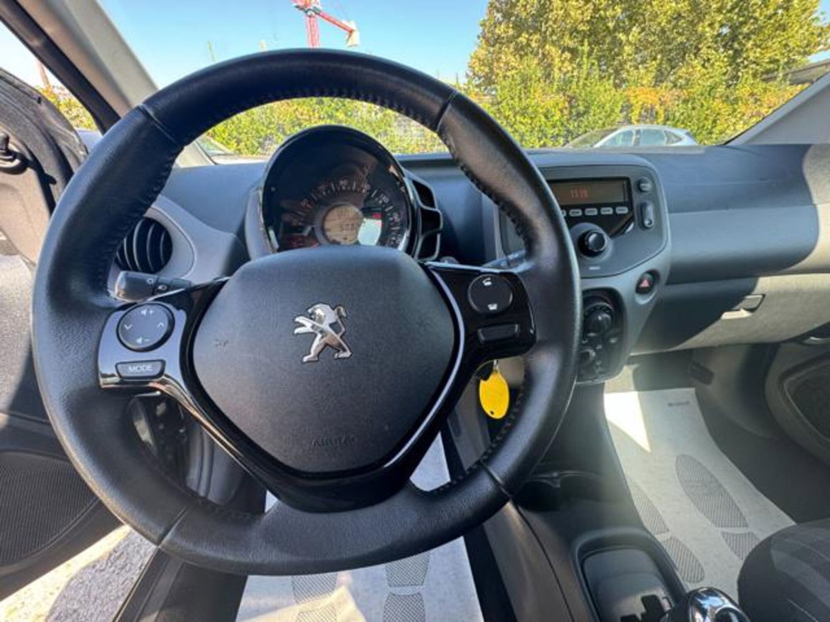 Peugeot 108 72 5 porte Allure (7)