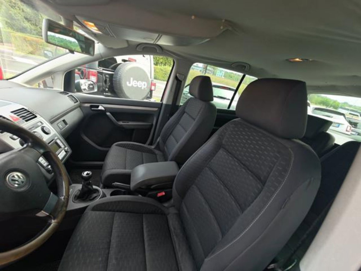 Volkswagen Touran TDI 105CV DPF Highline (12)