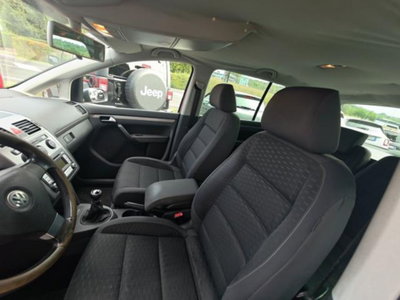 Volkswagen Touran TDI 105CV DPF Highline (12)
